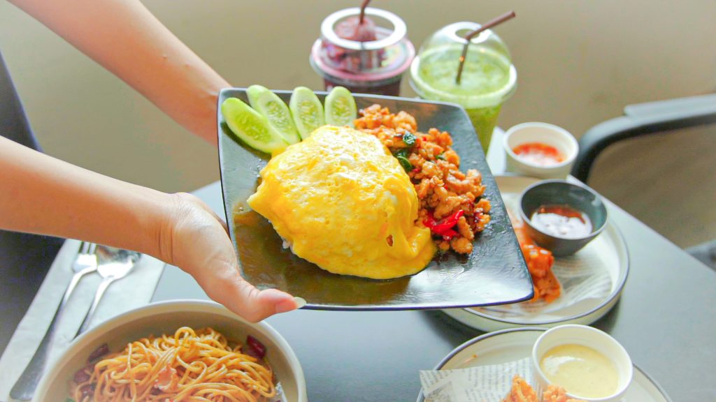 ข้าวไข่ข้น